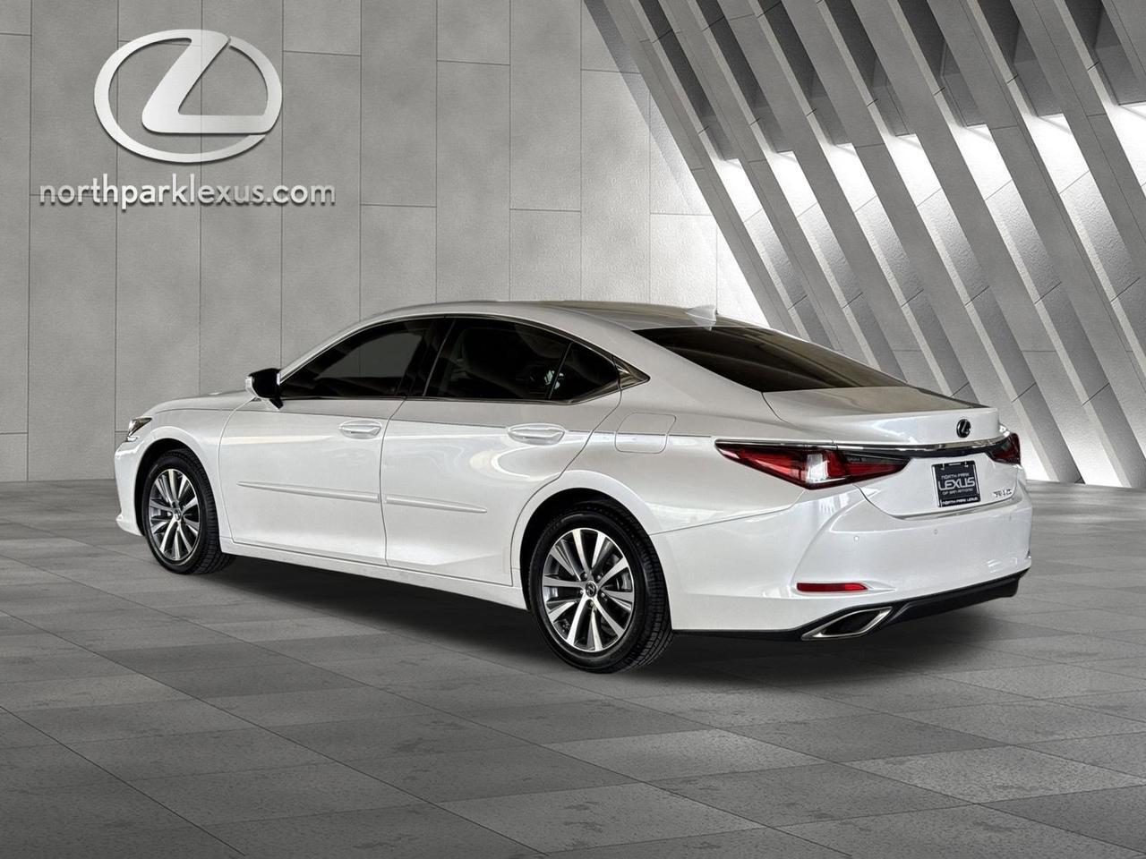 2019 Lexus ES 350