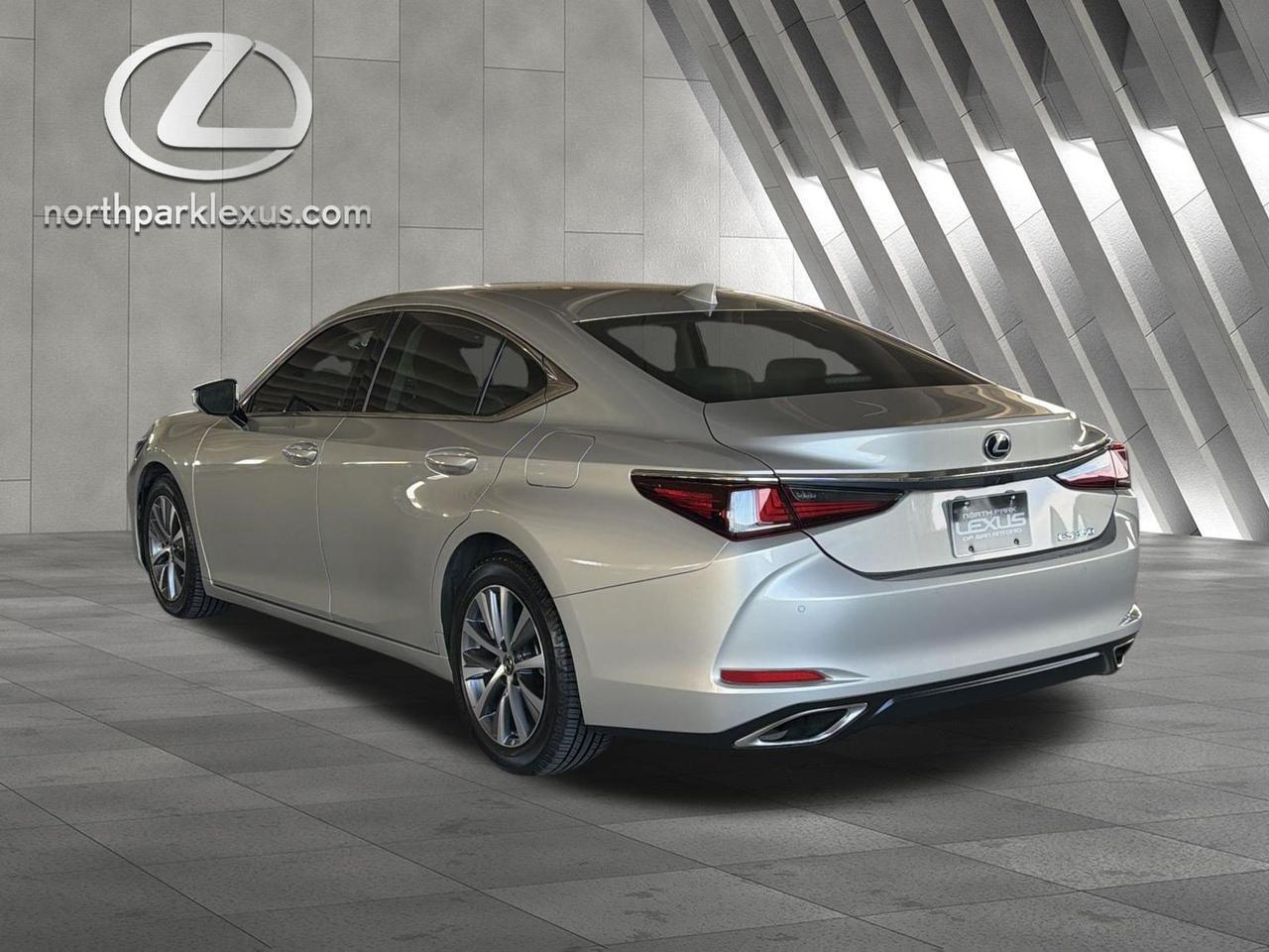 2019 Lexus ES 350