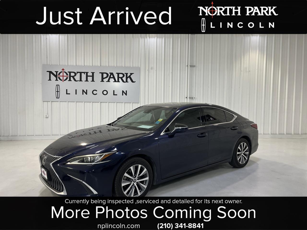 2019 Lexus ES