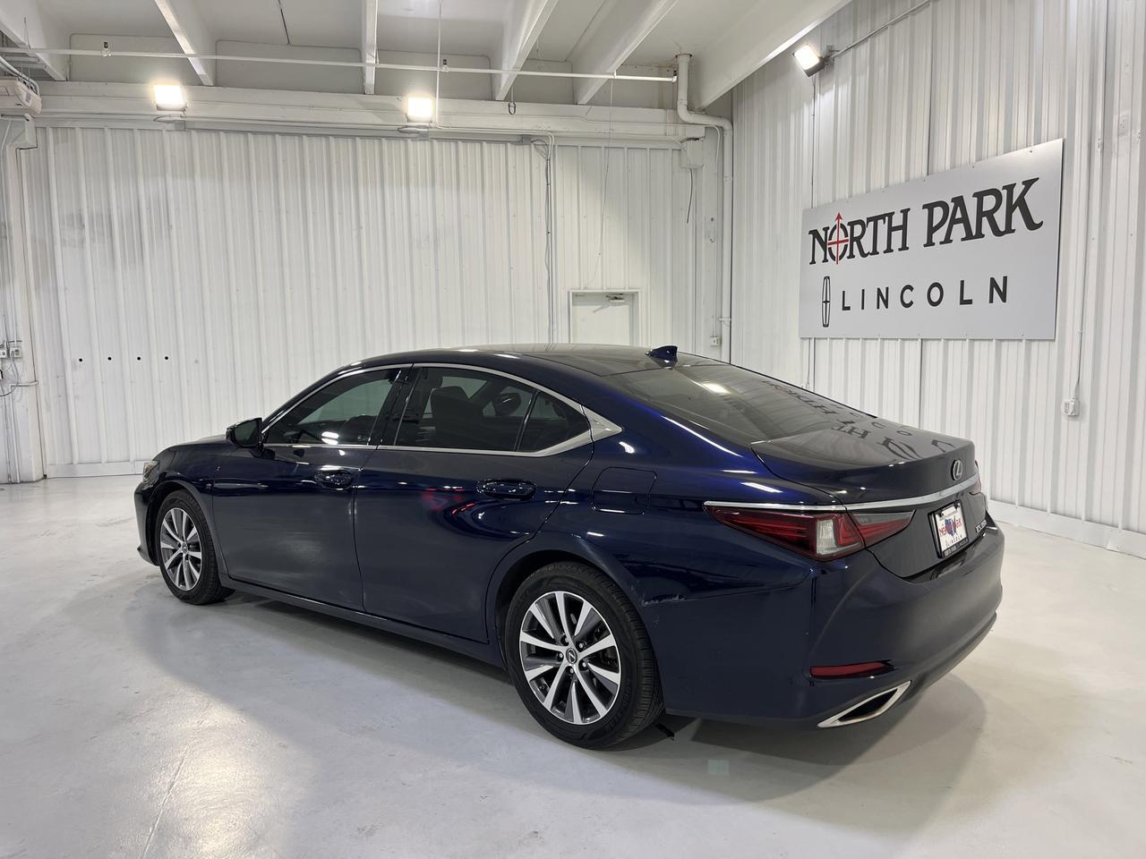 2019 Lexus ES 350 Ultra Luxury