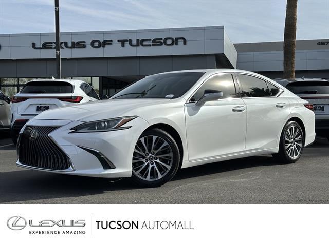 2019 Lexus ES Base