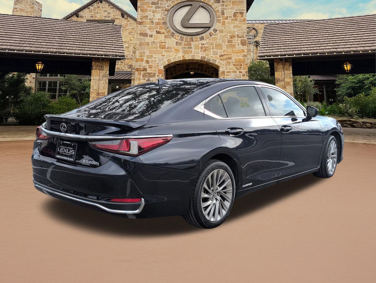 2019 Lexus ES LUXU