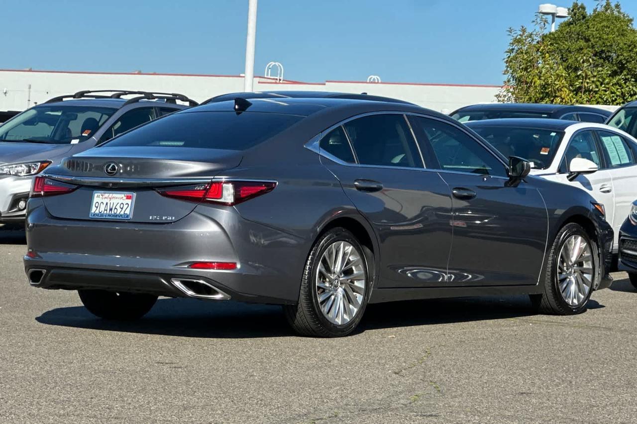 2019 Lexus ES Ultra Luxury