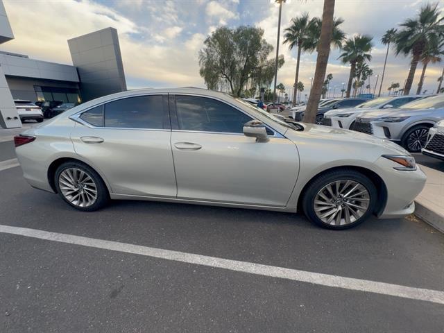 2019 Lexus ES Ultra Luxury