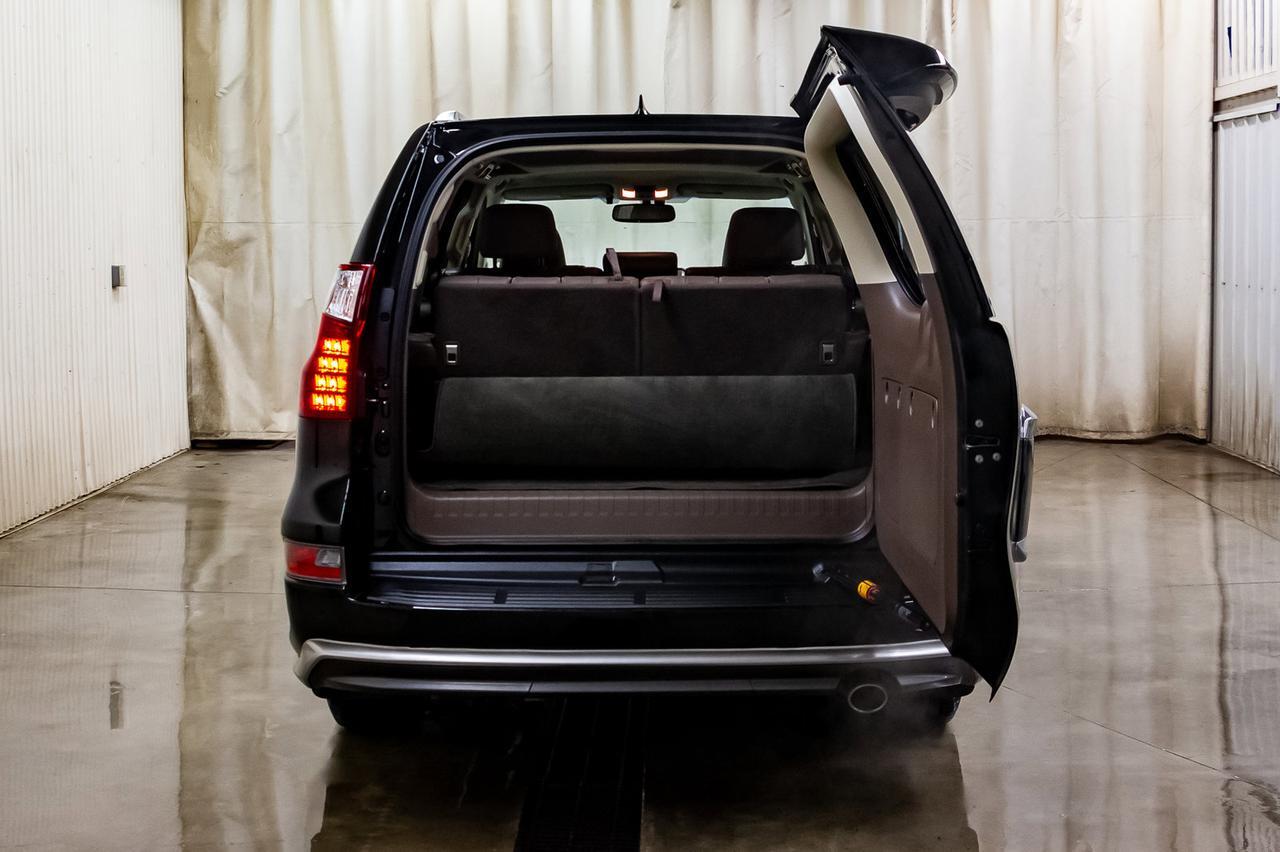 2019 Lexus GX460 AWD Tech Pkg. Leather Roof Nav BCam Red Deer AB