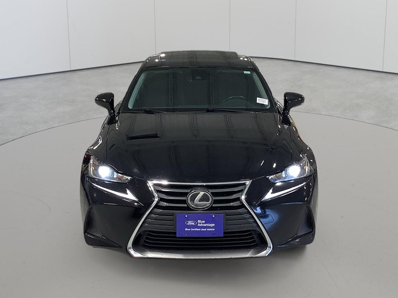 2019 Lexus IS