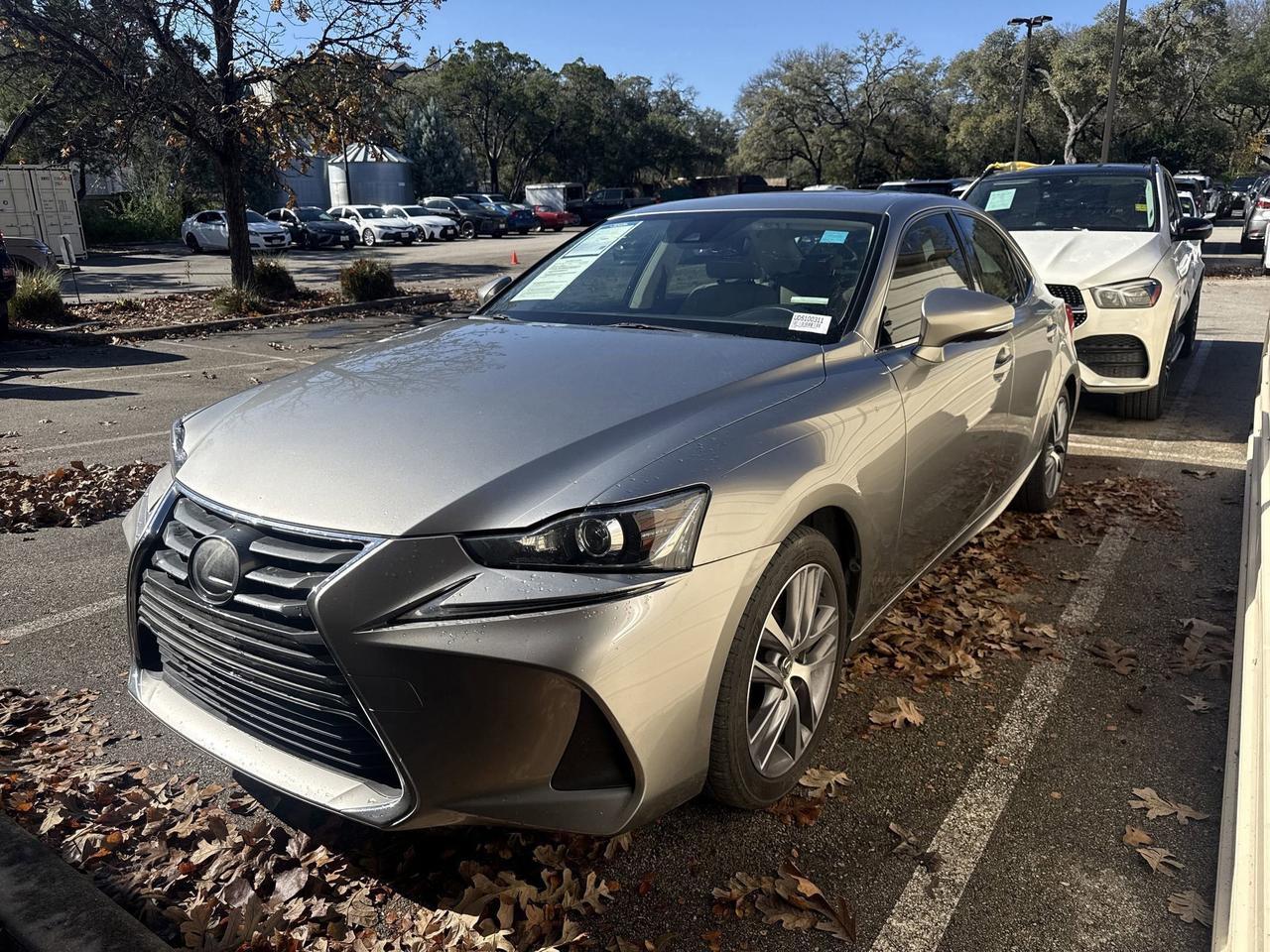 2019 Lexus IS