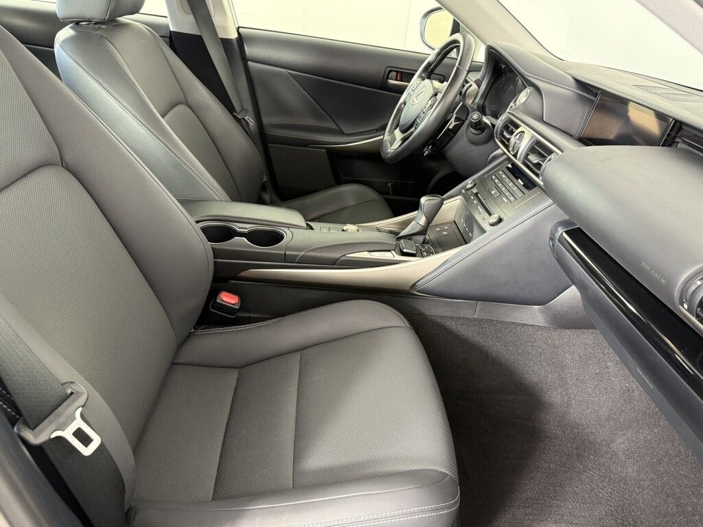 2019 Lexus IS 300 AWD Maumee OH