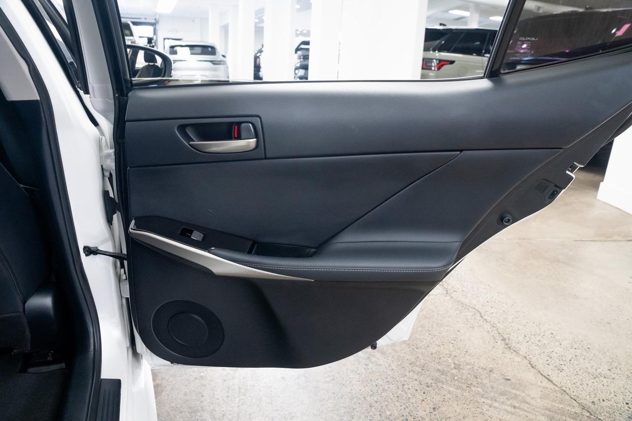 2019 Lexus IS 300 Vented Seats Moonroof Portland OR