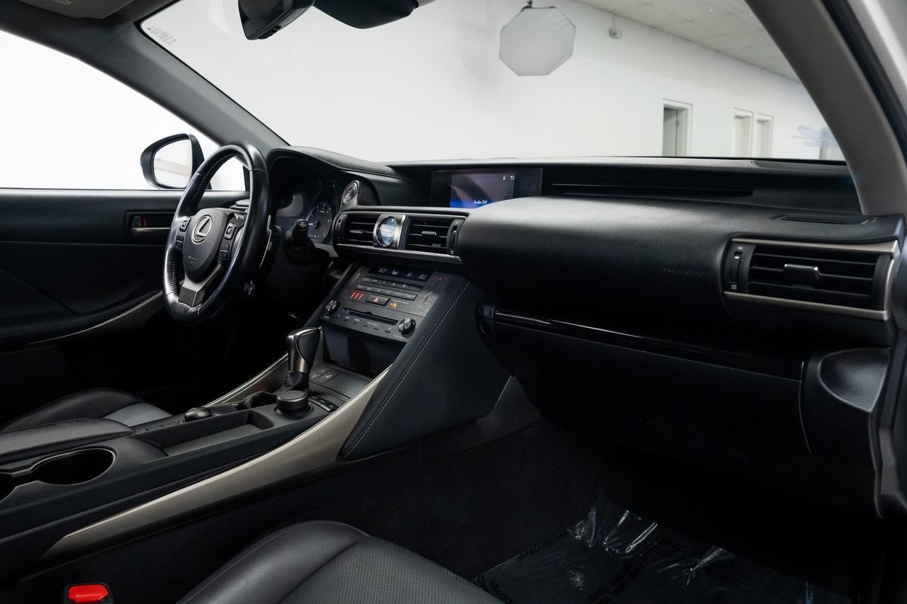 2019 Lexus IS 300 Vented Seats Moonroof Portland OR
