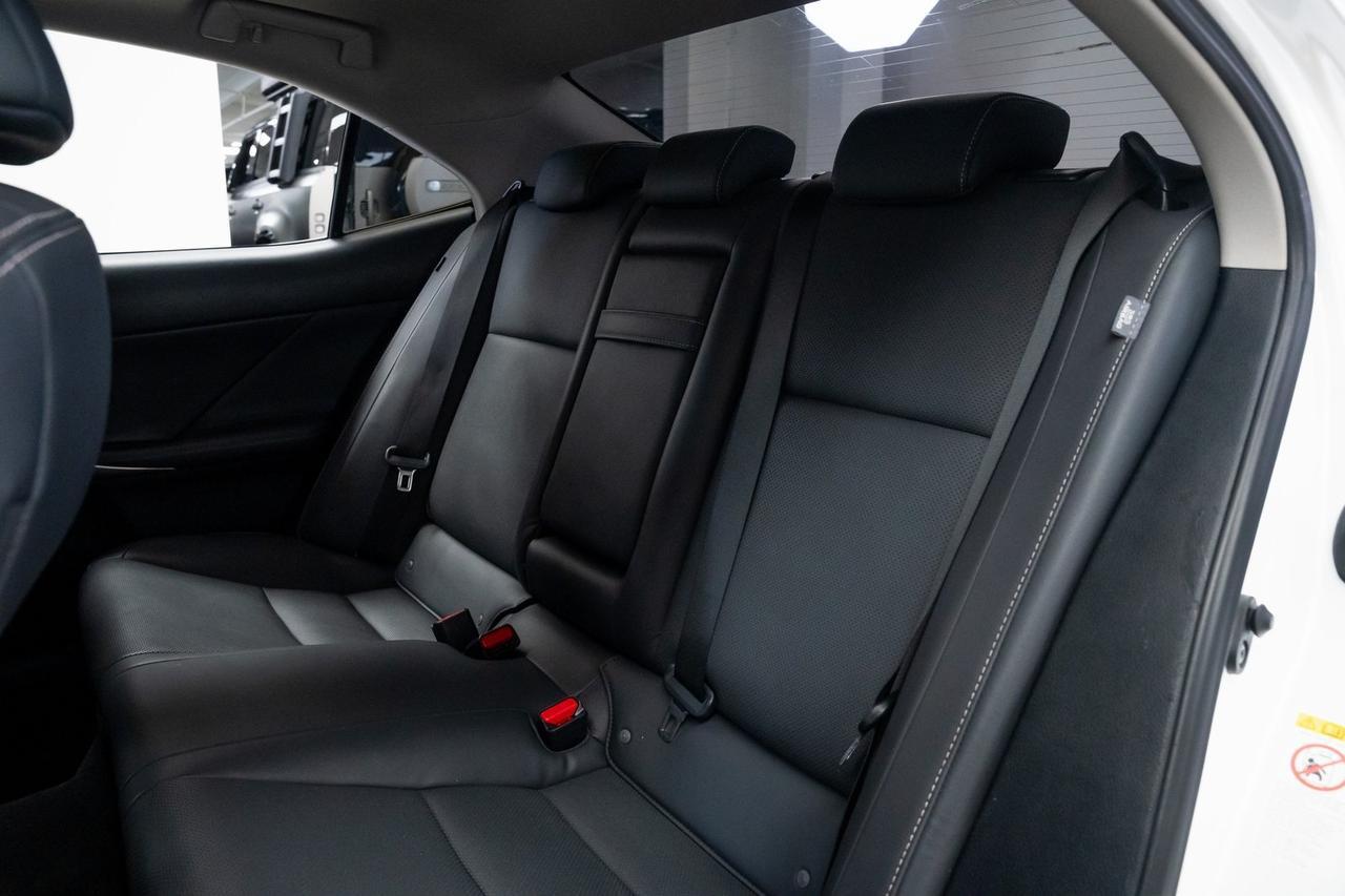 2019 Lexus IS 300 Vented Seats Moonroof Portland OR