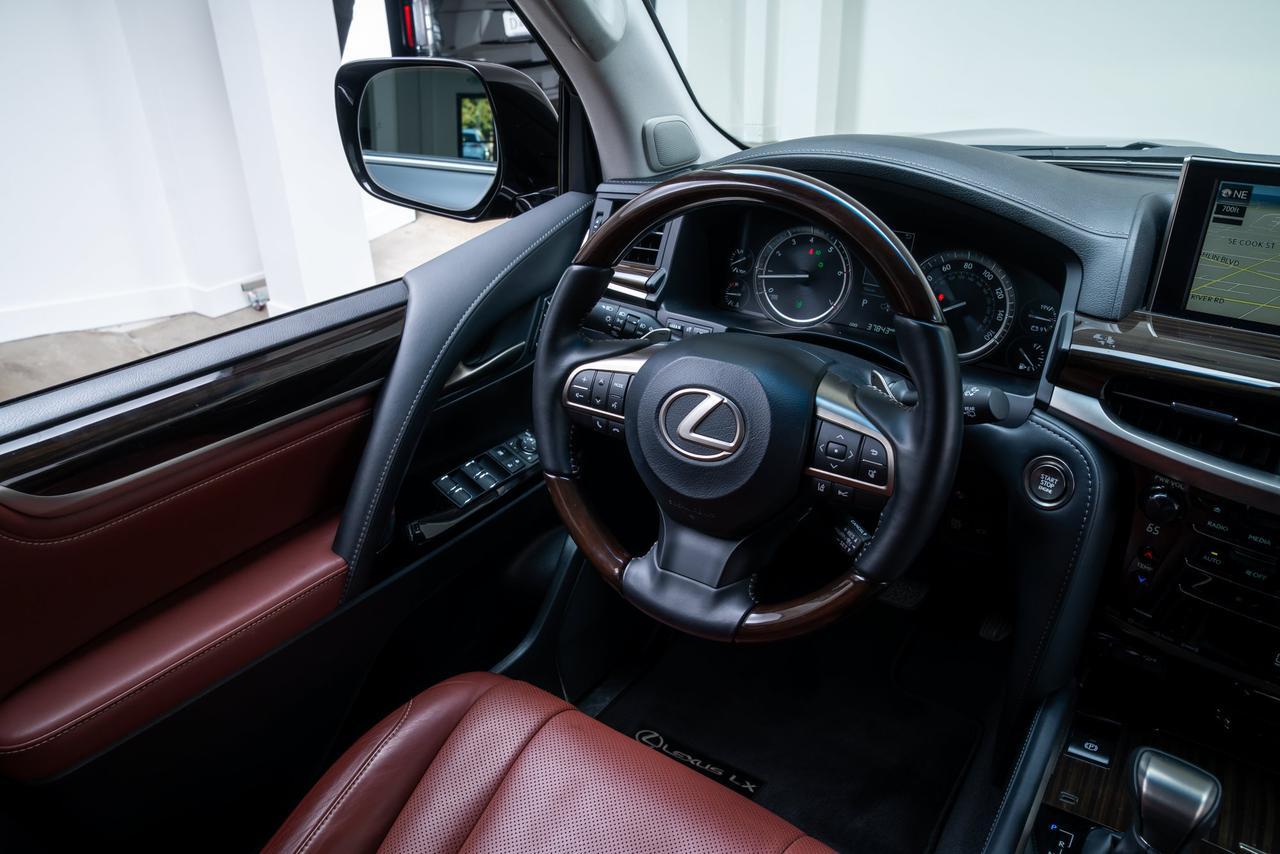 2019 Lexus LX 570 1 Owner / Luxury Package / Mark Levinson Audio Portland OR