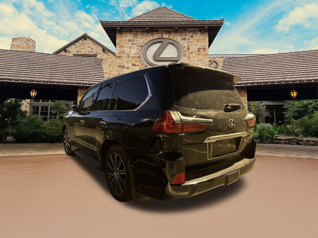 2019 Lexus LX 570