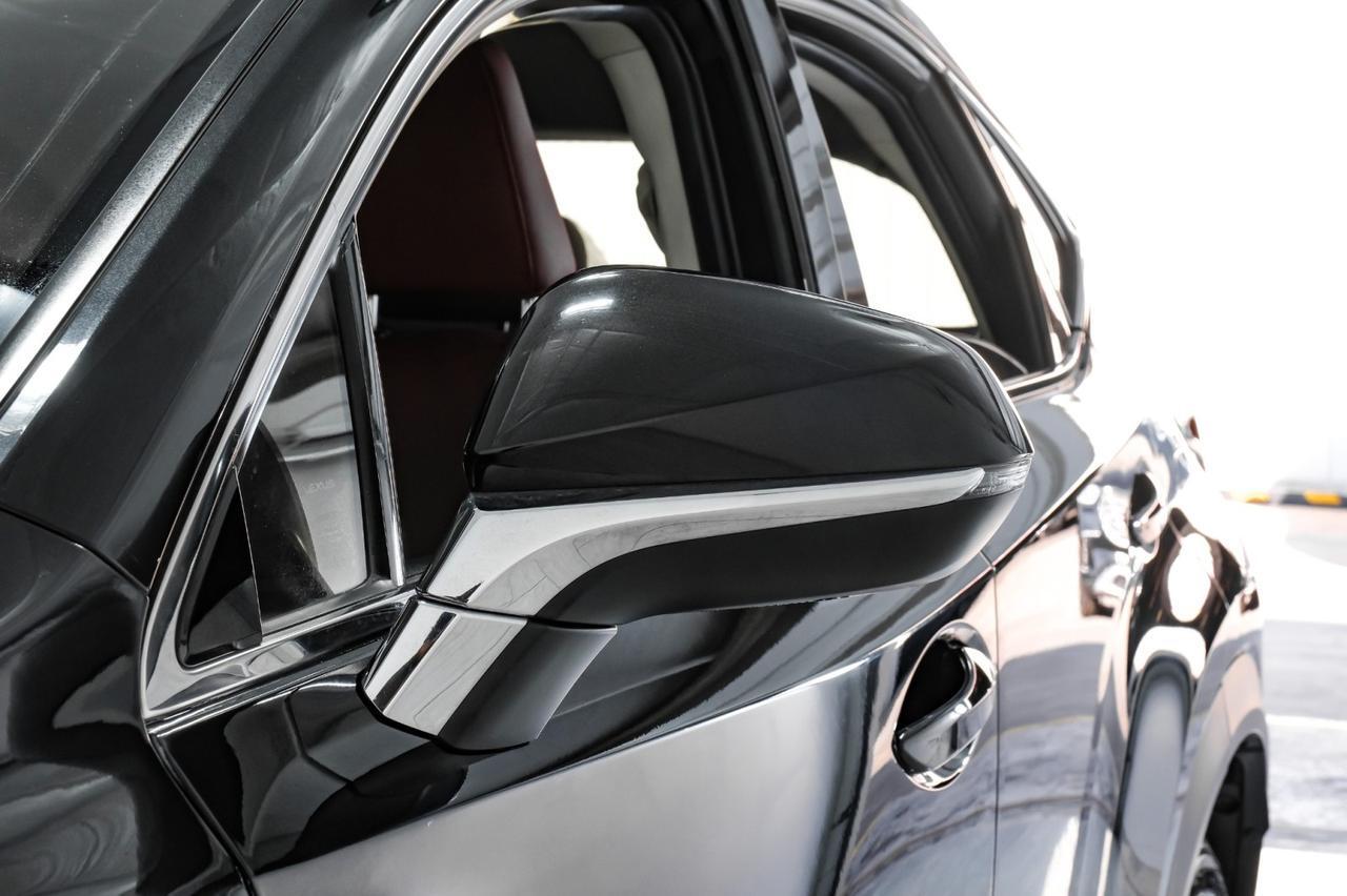 2019 Lexus NX 300 LEXUS SAFETY SYSTEM BLIND SPOT COMFORT PKG SUNROOF LEATHER SEATS Carrollton TX