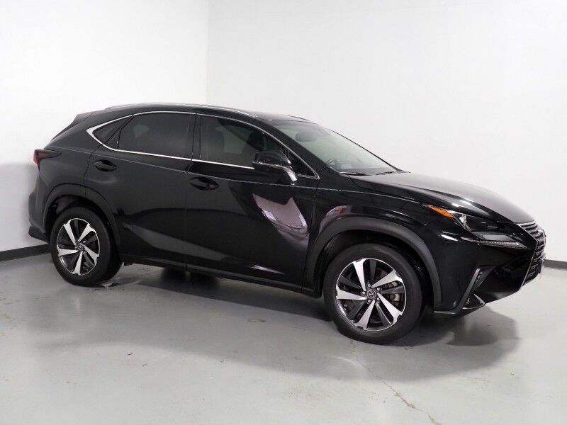 2019 Lexus NX 300 *PREMIUM PKG, NAVIGATION, ADAPTIVE CRUISE, SAFETY ALERTS, BACKUP-CAMERA, MOONROOF, CLIMATE SEATS, POWER LIFTGATE, INTUITIVE PARK ASSIST, 18 INCH WHEELS, BLUETOOTH PHONE & AUDIO