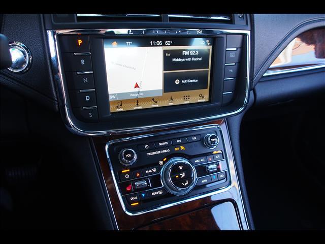 2019 Lincoln Continental Select