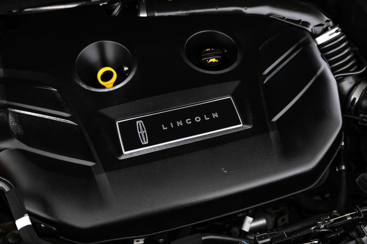 2019 Lincoln MKC RESERVE AWD TECH PKG BLIND SPOT ASSIST LANE KEEP ASSIST NAVIGATI Carrollton TX