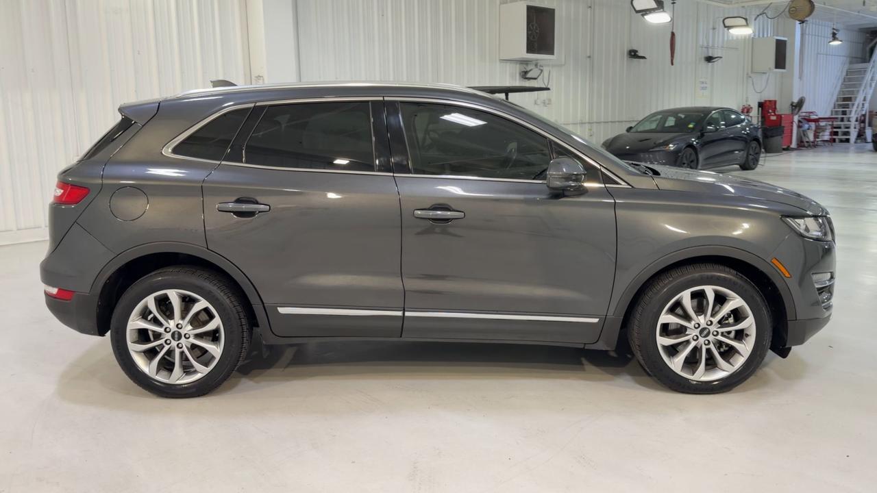 2019 Lincoln MKC Select