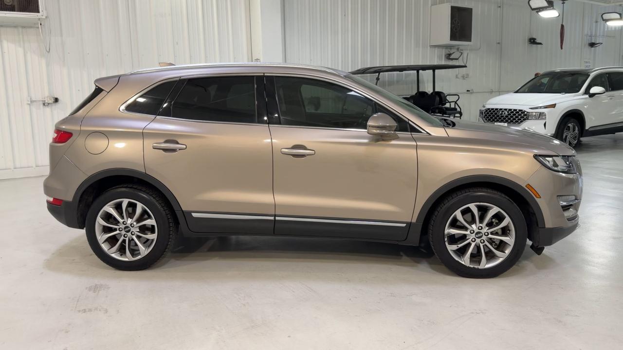 2019 Lincoln MKC Select