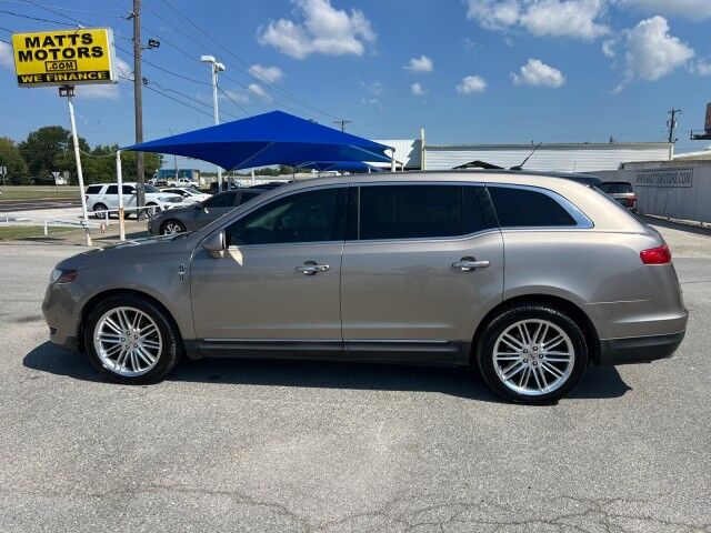 2019 Lincoln MKT Reserve