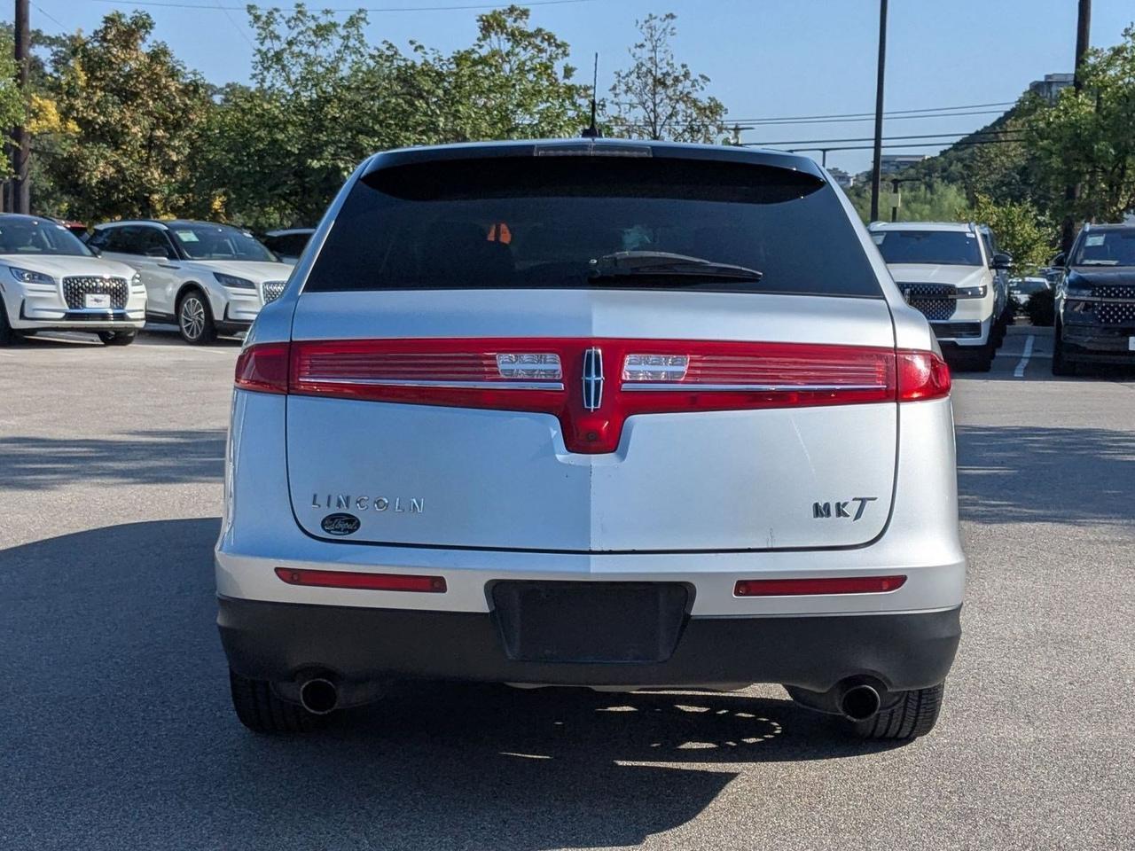 2019 Lincoln MKT Reserve