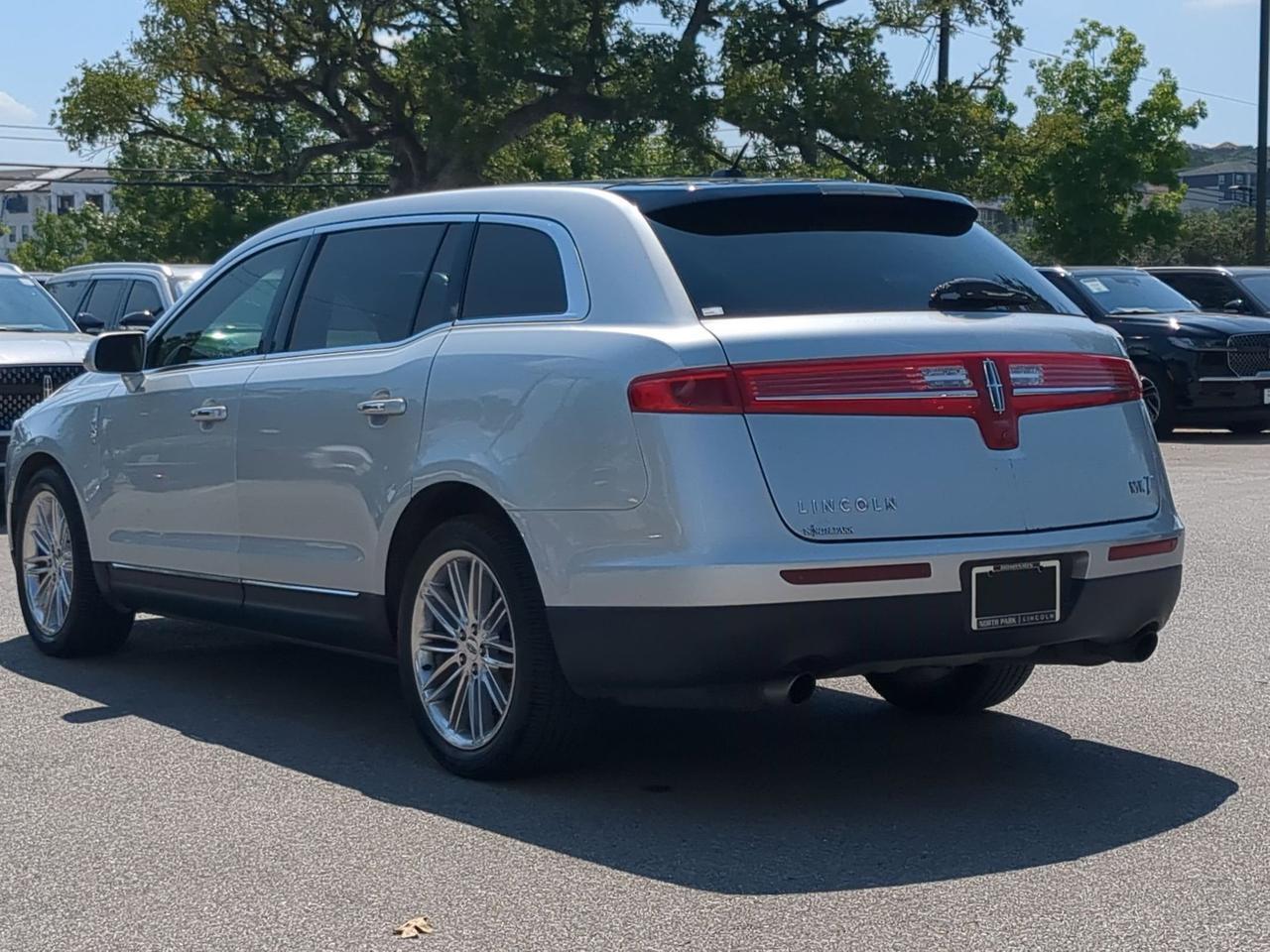 2019 Lincoln MKT Reserve