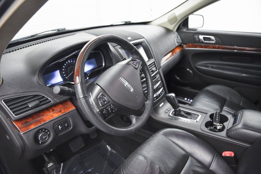 2019 Lincoln MKT Standard Akron OH