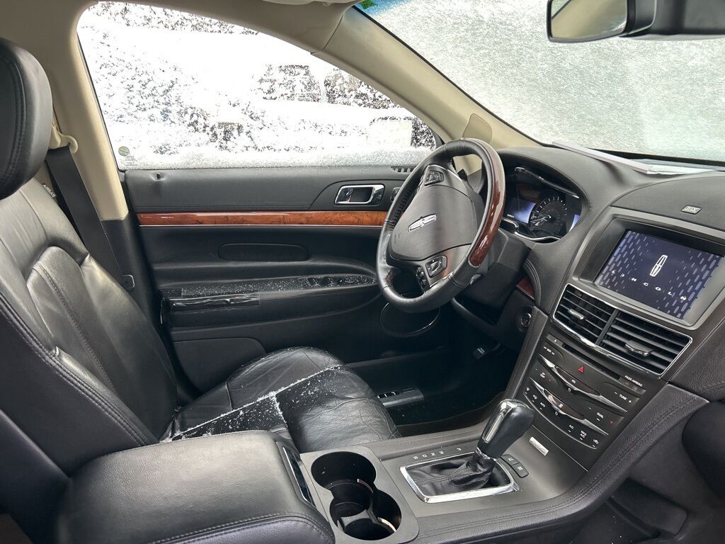 2019 Lincoln MKT Standard Akron OH