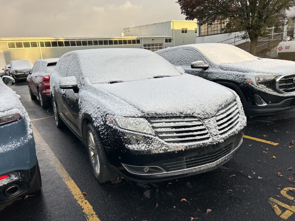 2019 Lincoln MKT Standard Akron OH