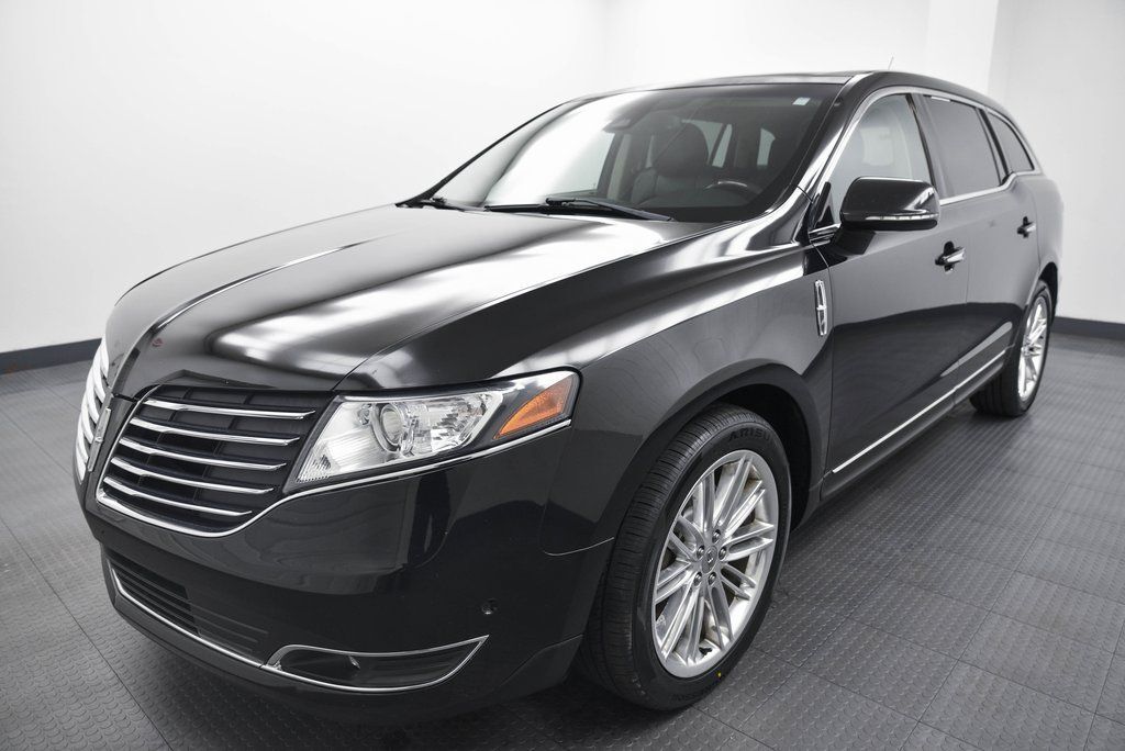 2019 Lincoln MKT Standard Akron OH