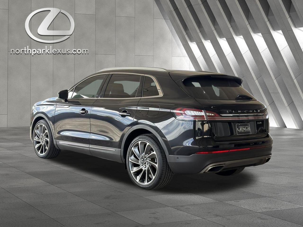 2019 Lincoln Nautilus Reserve