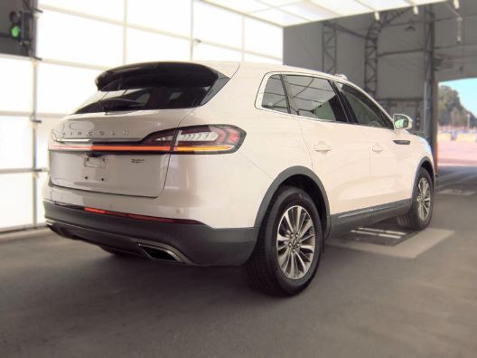 2019 Lincoln Nautilus Select