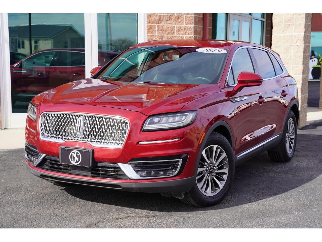 2019 Lincoln Nautilus Select