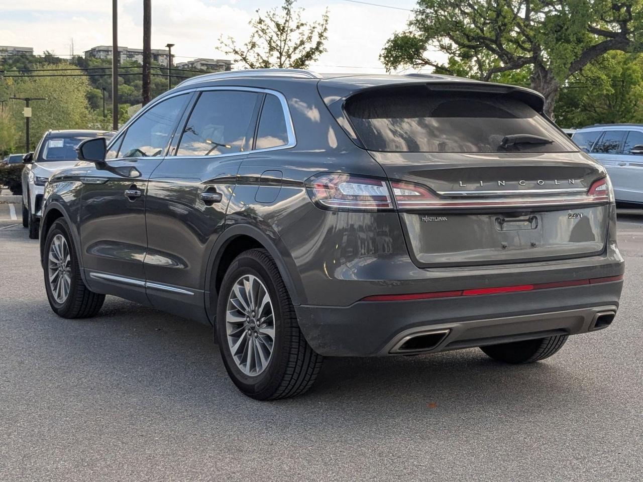 2019 Lincoln Nautilus Select