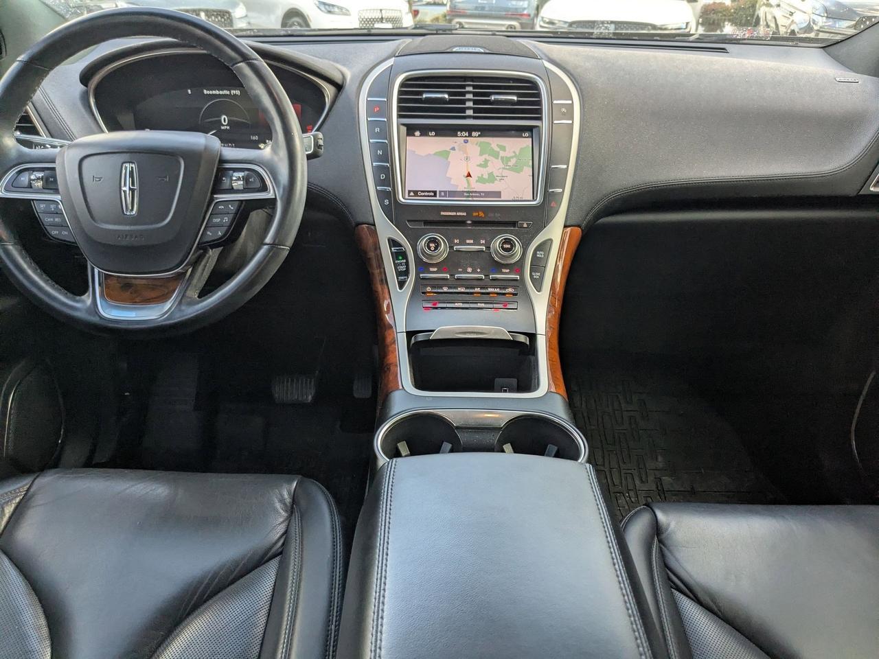 2019 Lincoln Nautilus Select