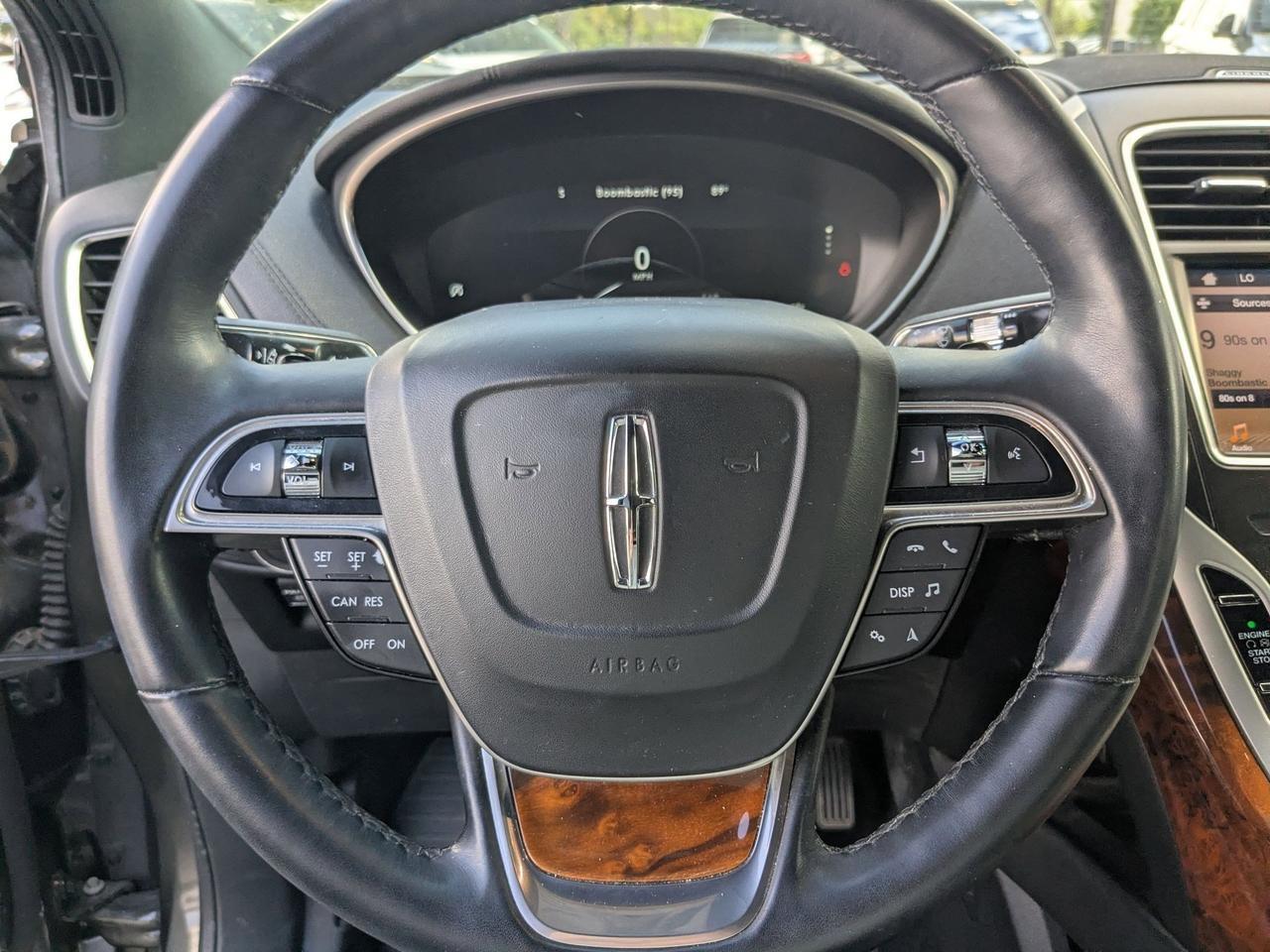 2019 Lincoln Nautilus Select