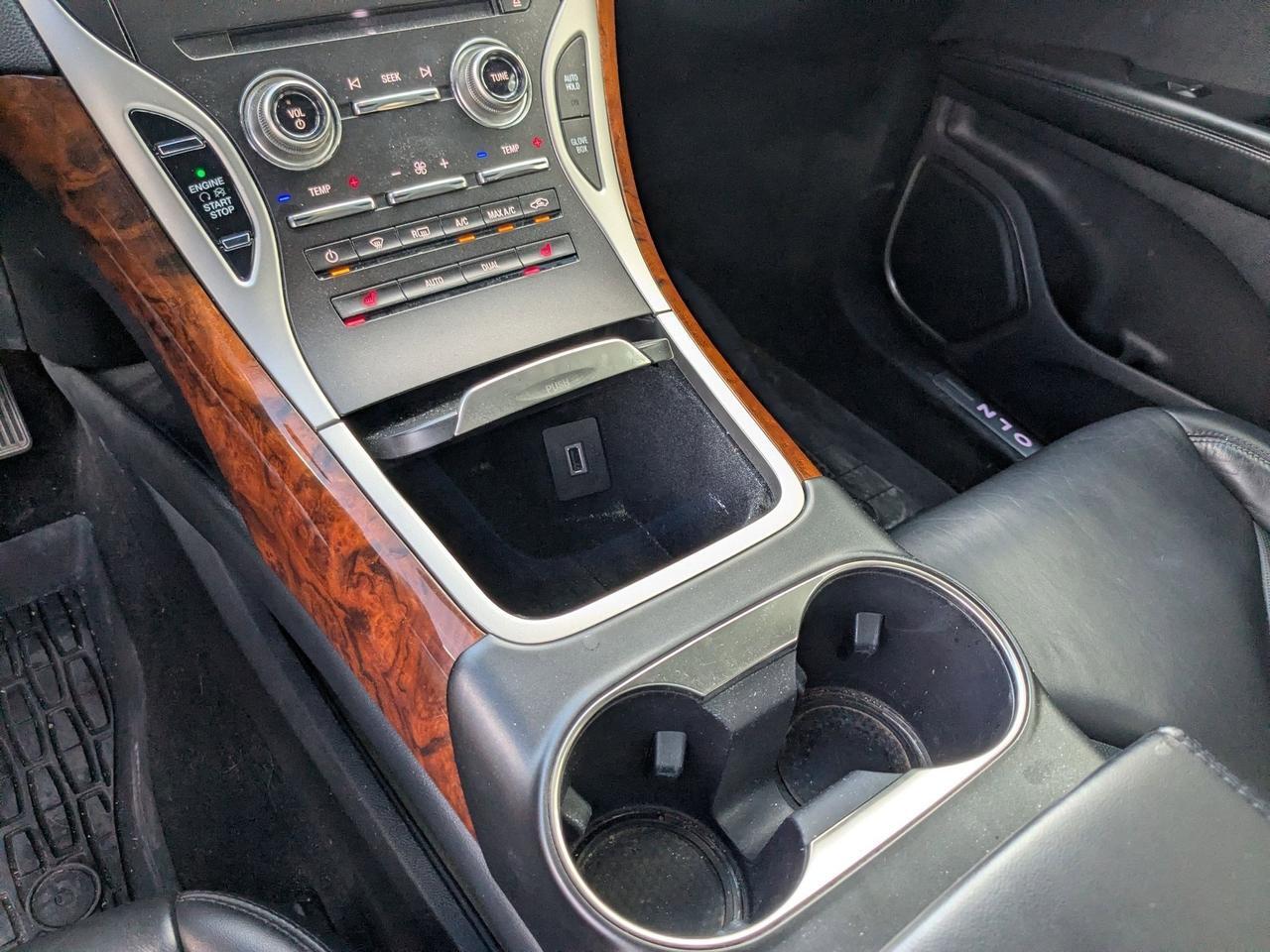 2019 Lincoln Nautilus Select