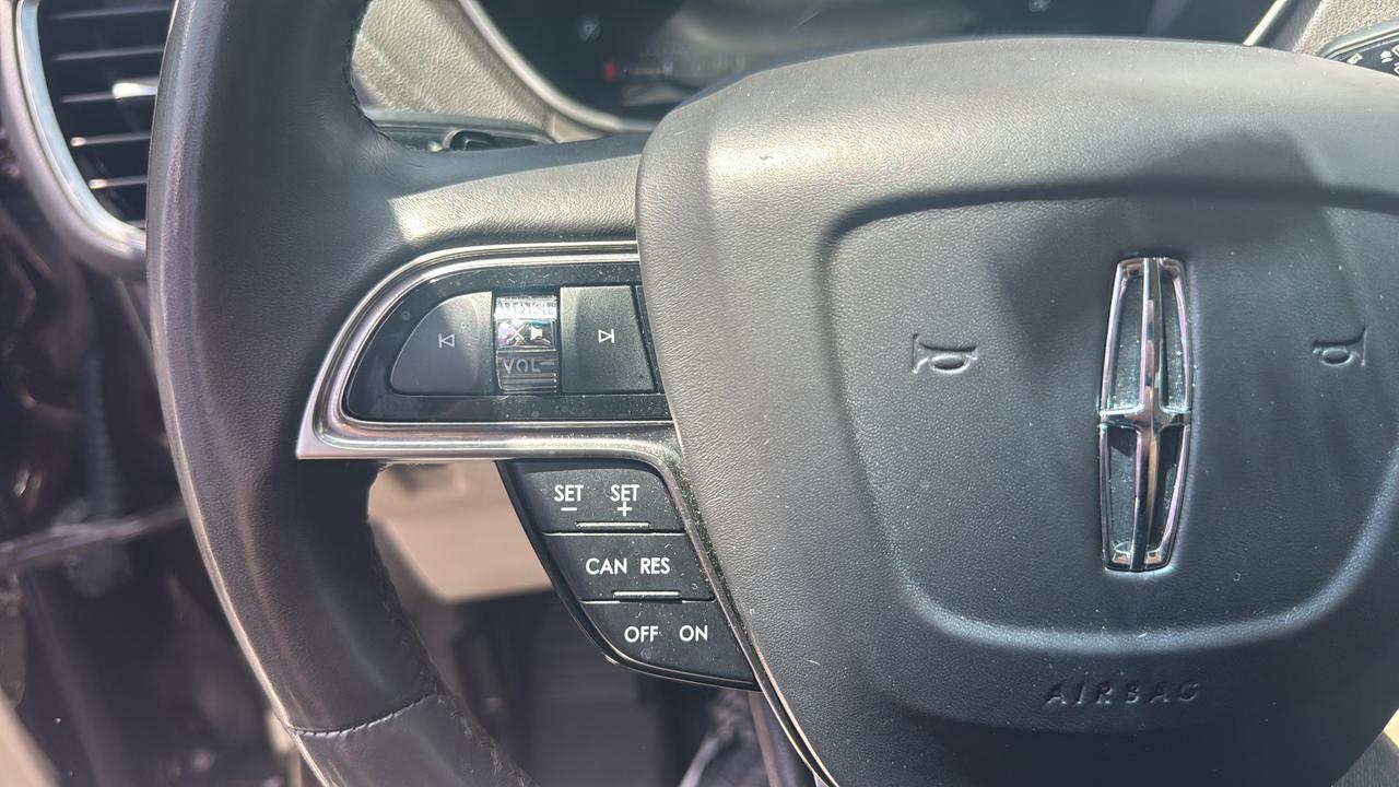 2019 Lincoln Nautilus Select
