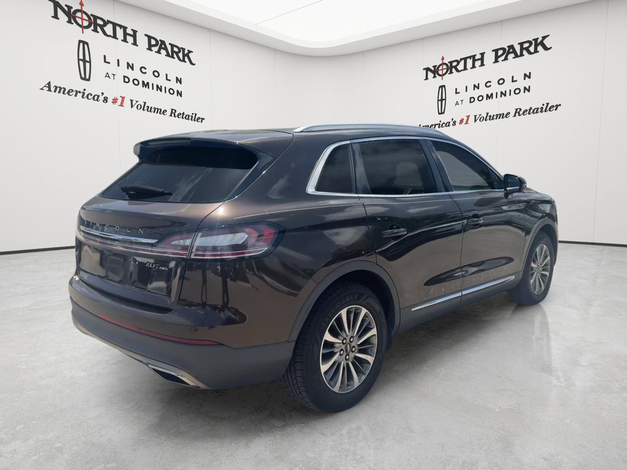 2019 Lincoln Nautilus Select