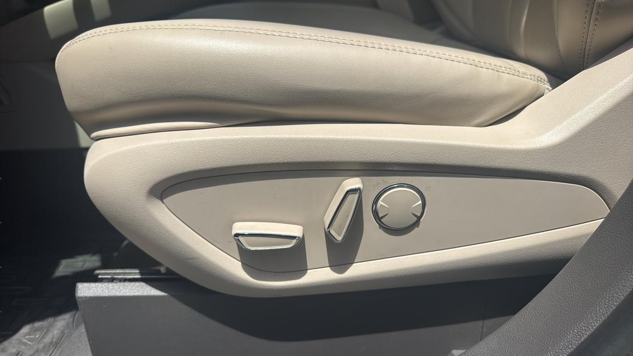 2019 Lincoln Nautilus Select