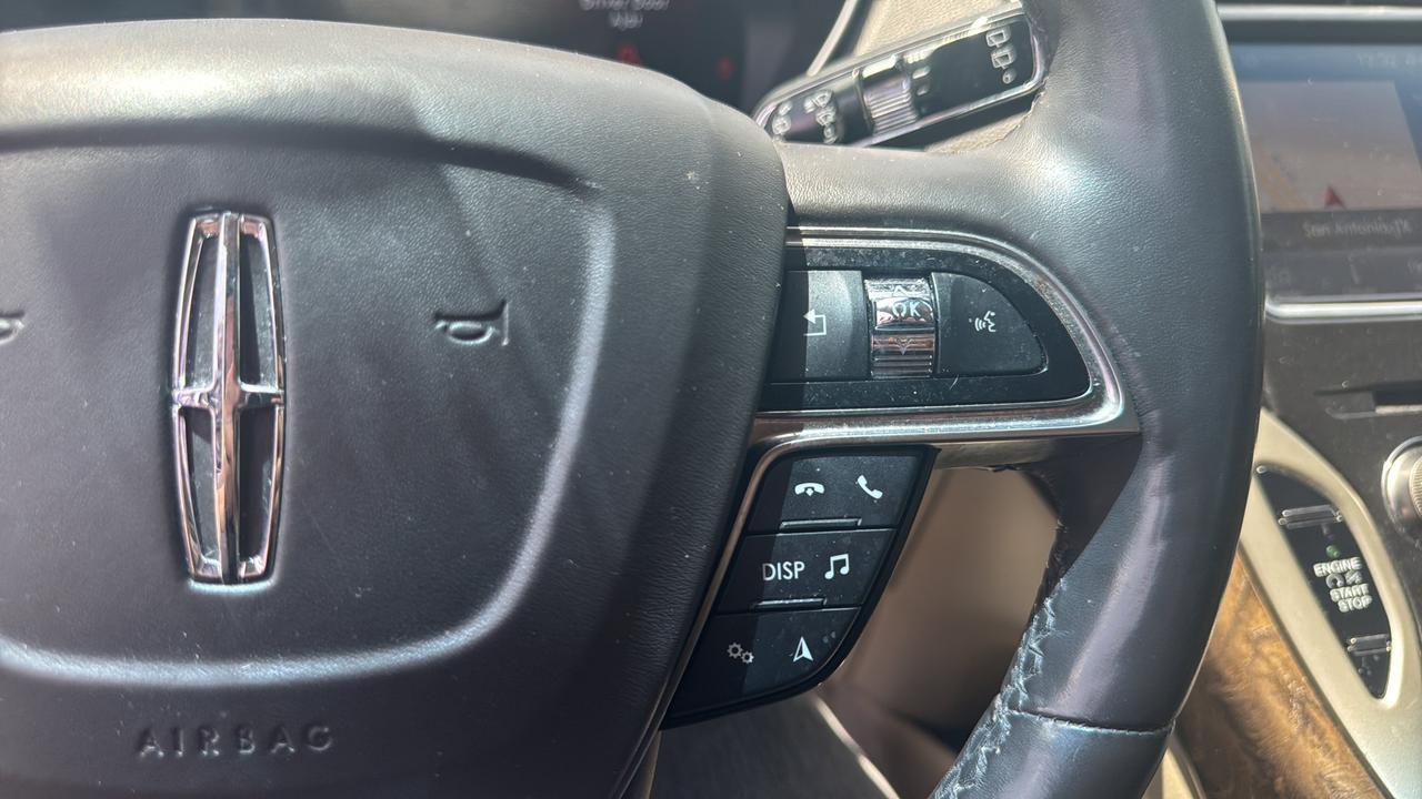 2019 Lincoln Nautilus Select