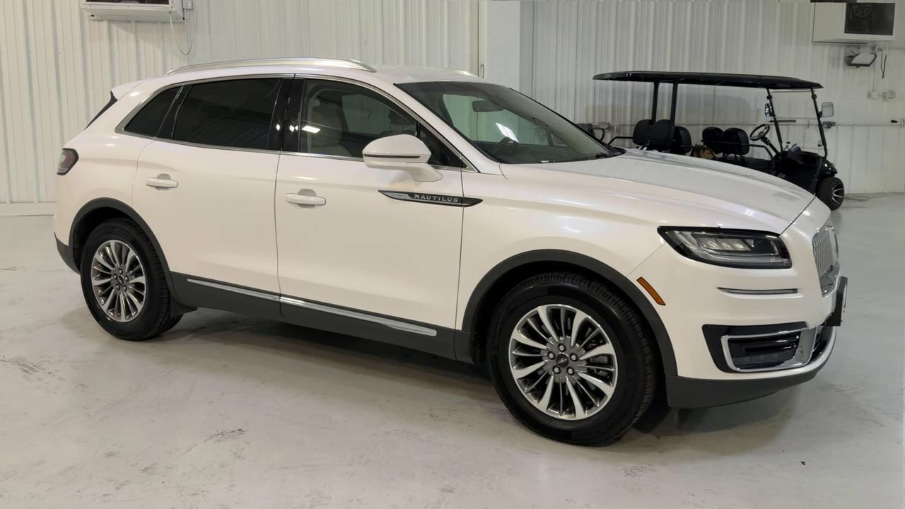 2019 Lincoln Nautilus Select