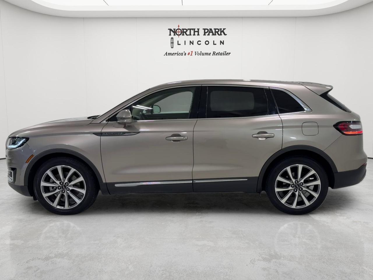 2019 Lincoln Nautilus Select