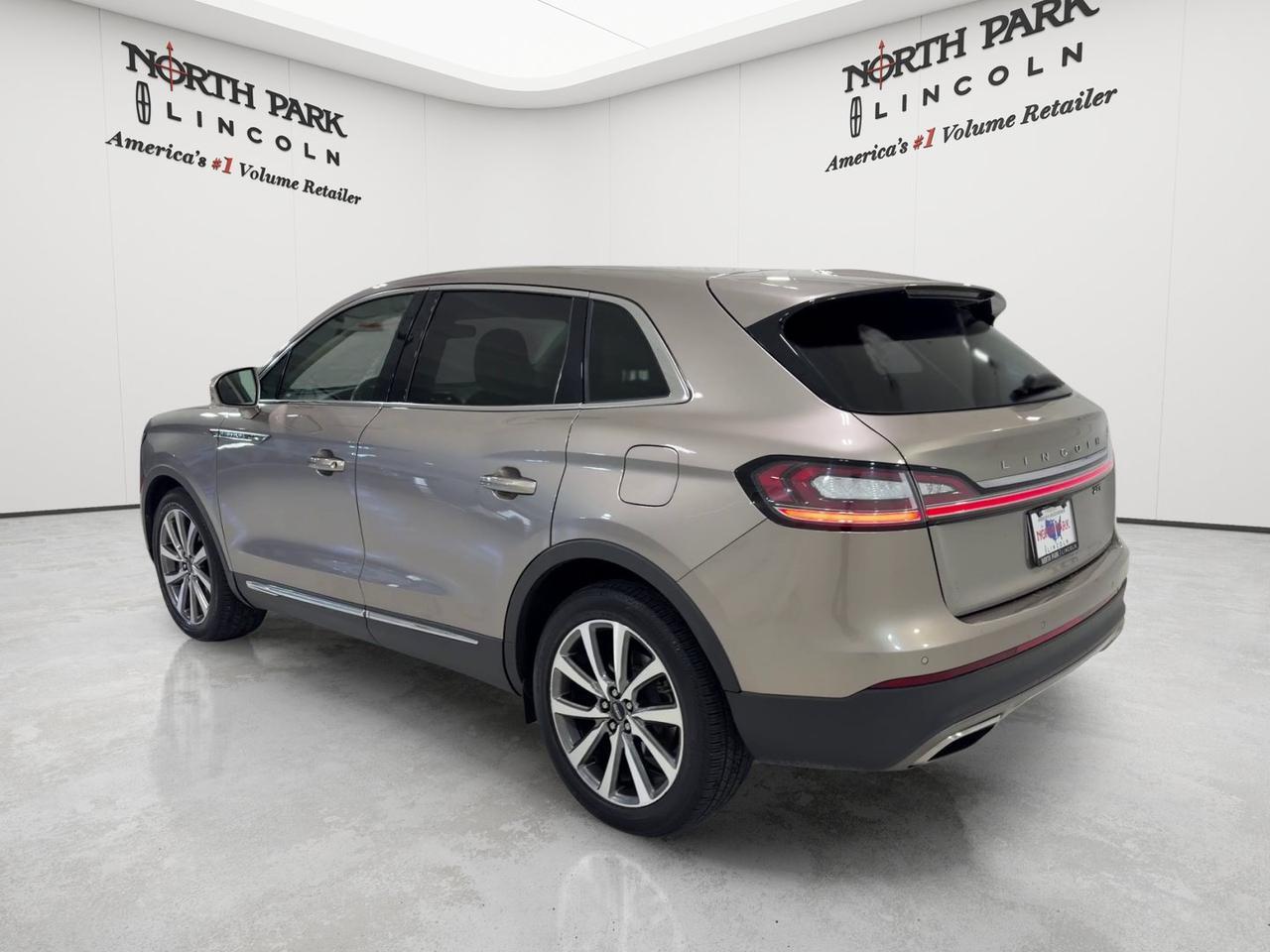 2019 Lincoln Nautilus Select