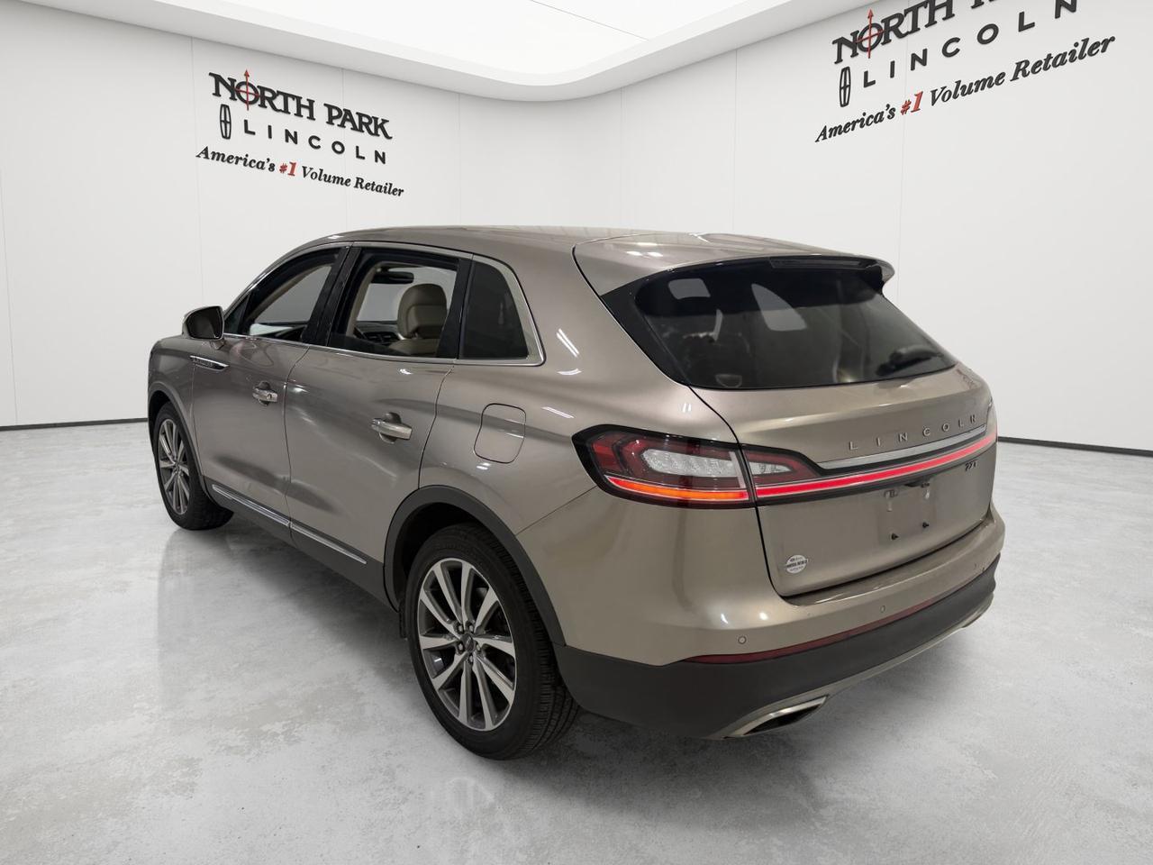 2019 Lincoln Nautilus Select