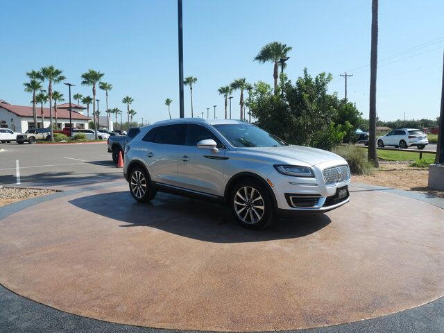 2019 Lincoln Nautilus Select