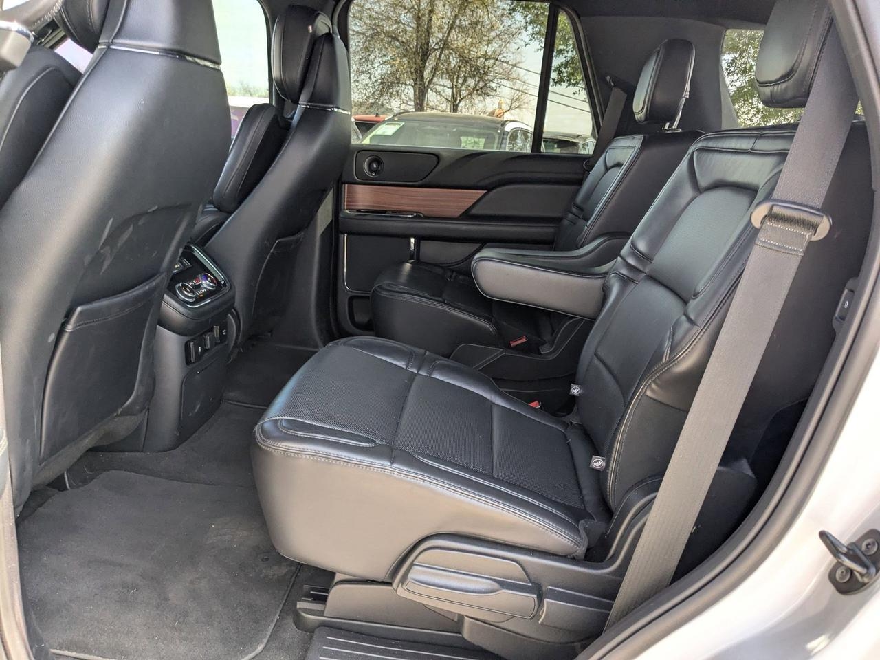 2019 Lincoln Navigator Select