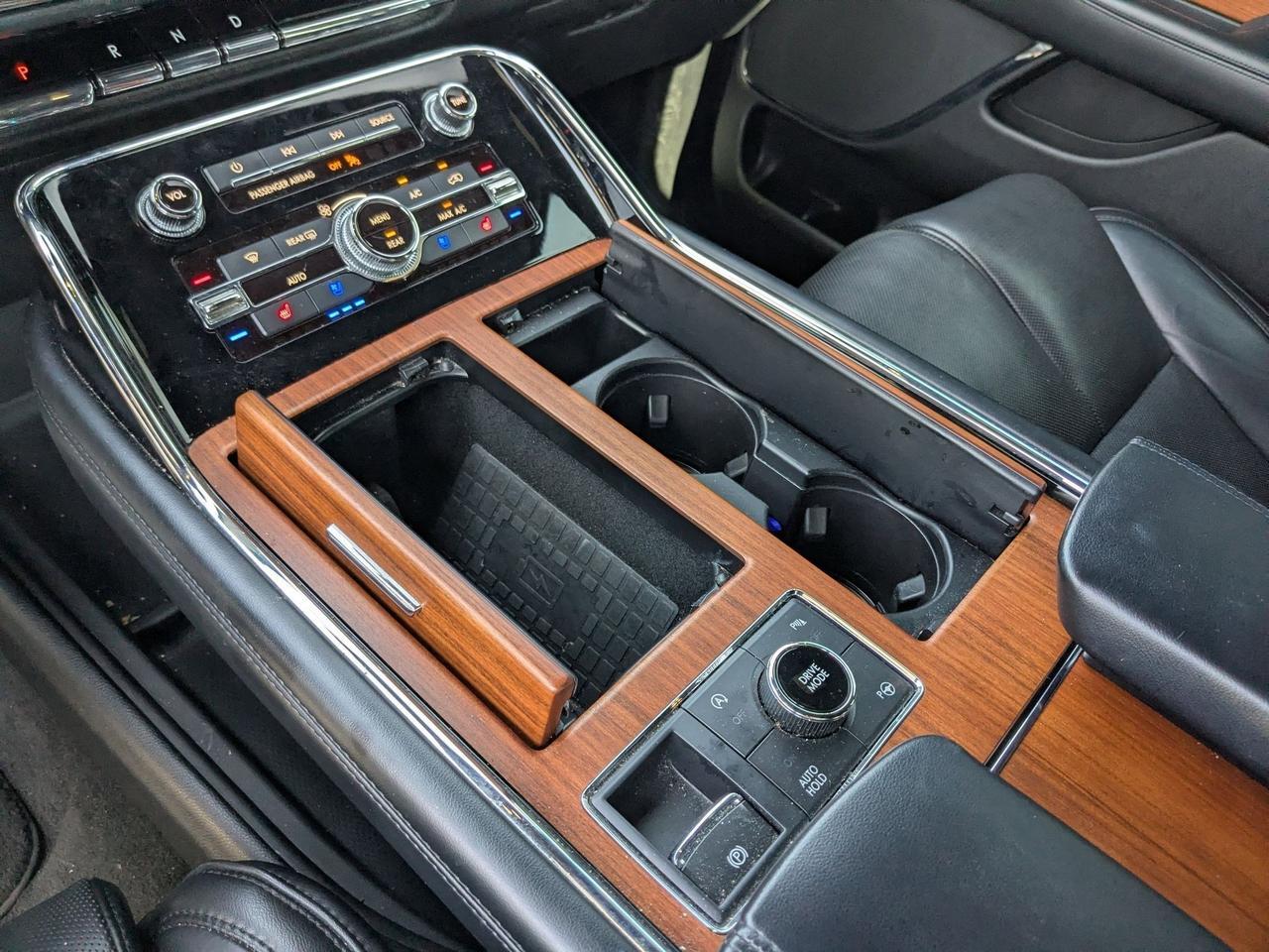 2019 Lincoln Navigator Select