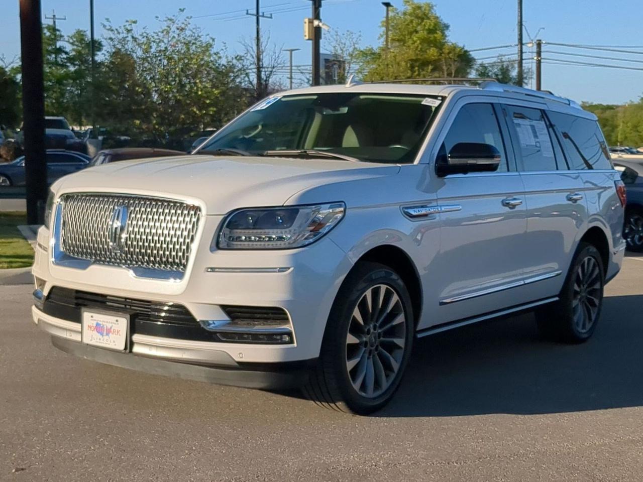 2019 Lincoln Navigator Select