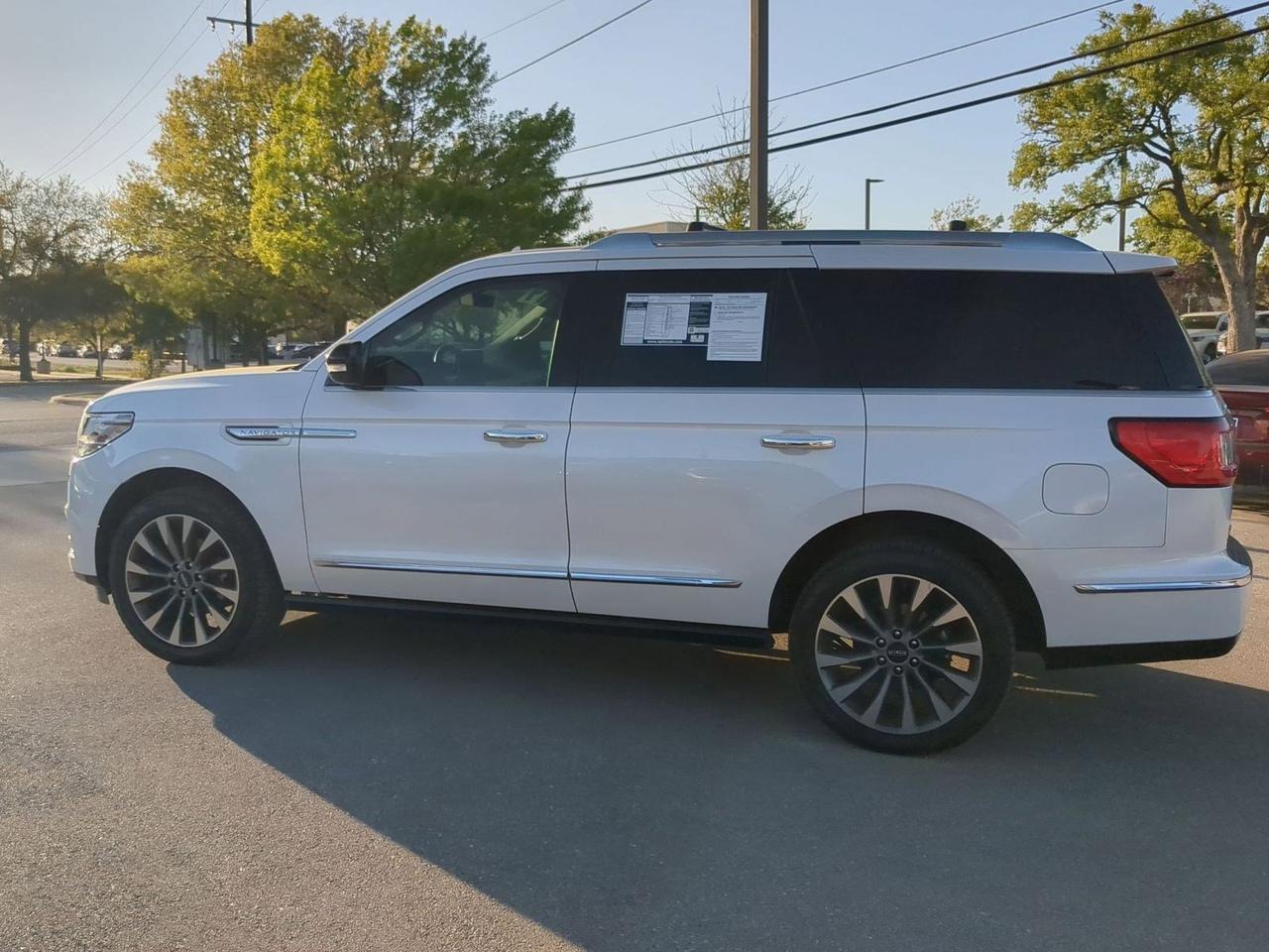 2019 Lincoln Navigator Select